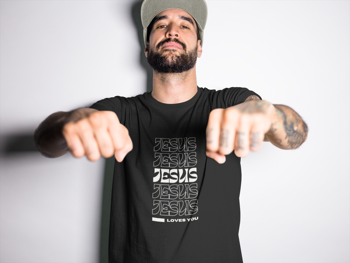 "Jesus loves you" Unisex T-Shirt