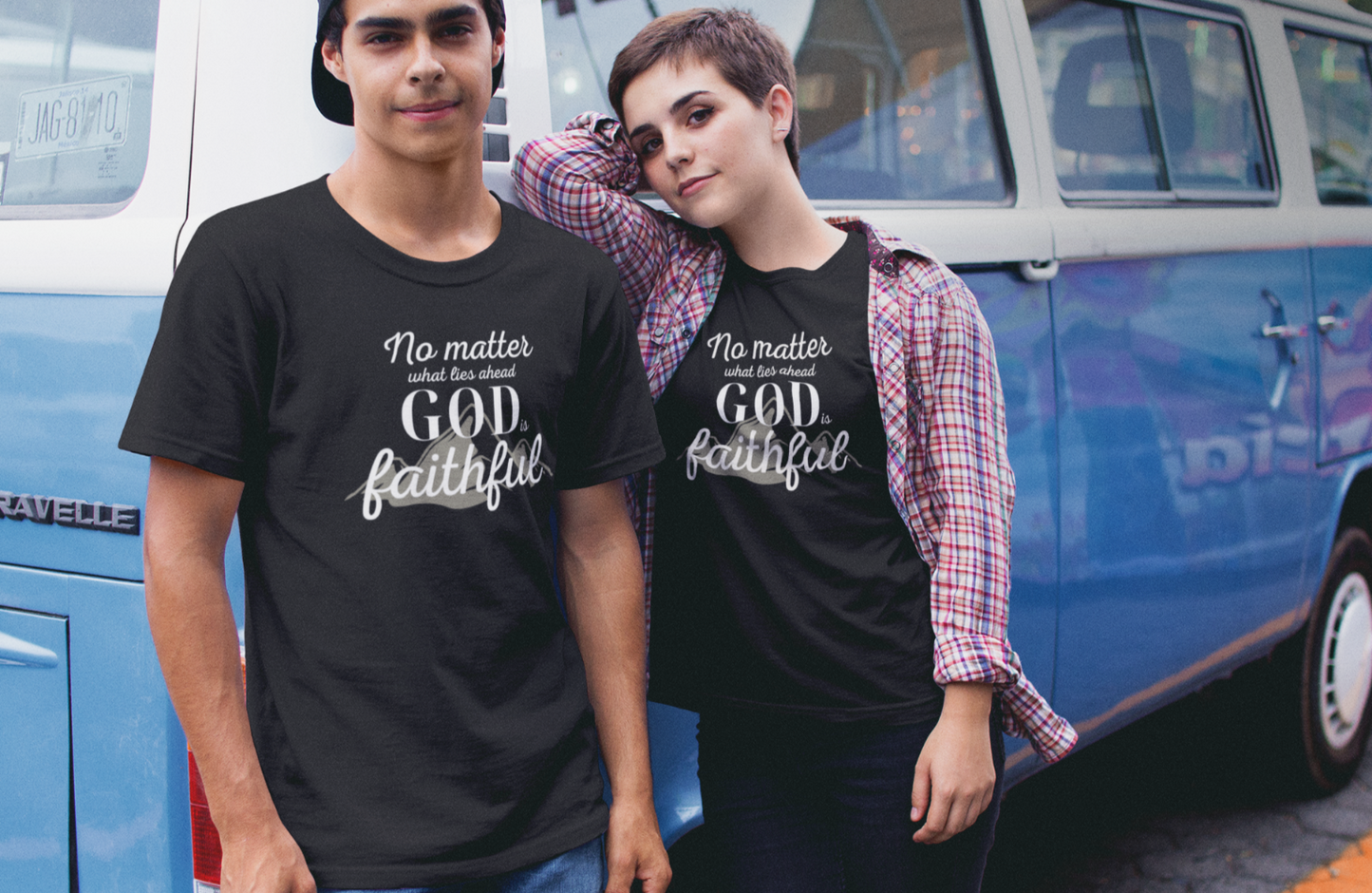 "No matter what lies ahead, God is faithful" Unisex T-Shirt